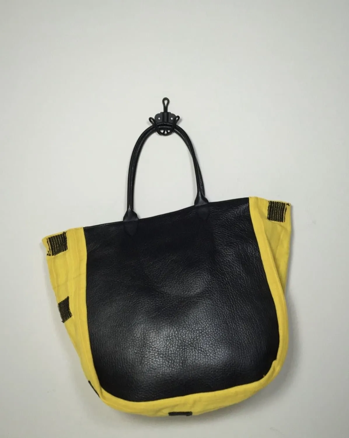 BAG DANNY BLACK LEATHER MYANMAR FABRIC TRIM