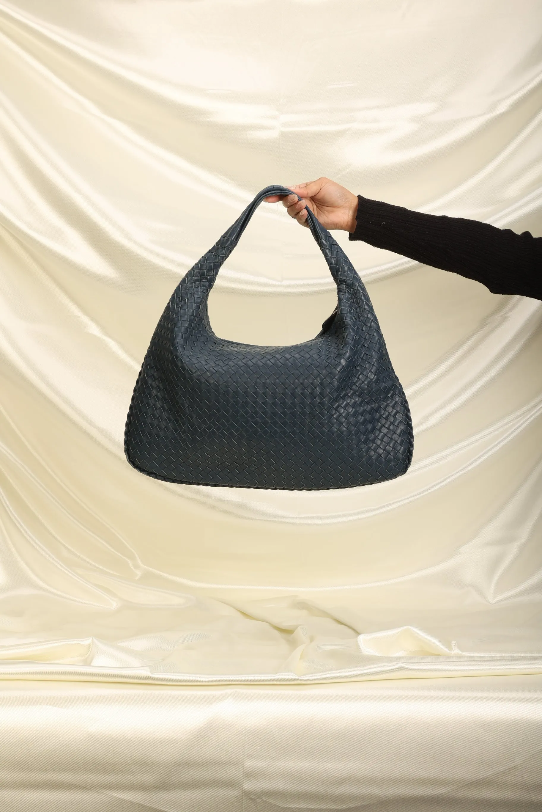 Bottega Veneta Intrecciato Large Hobo