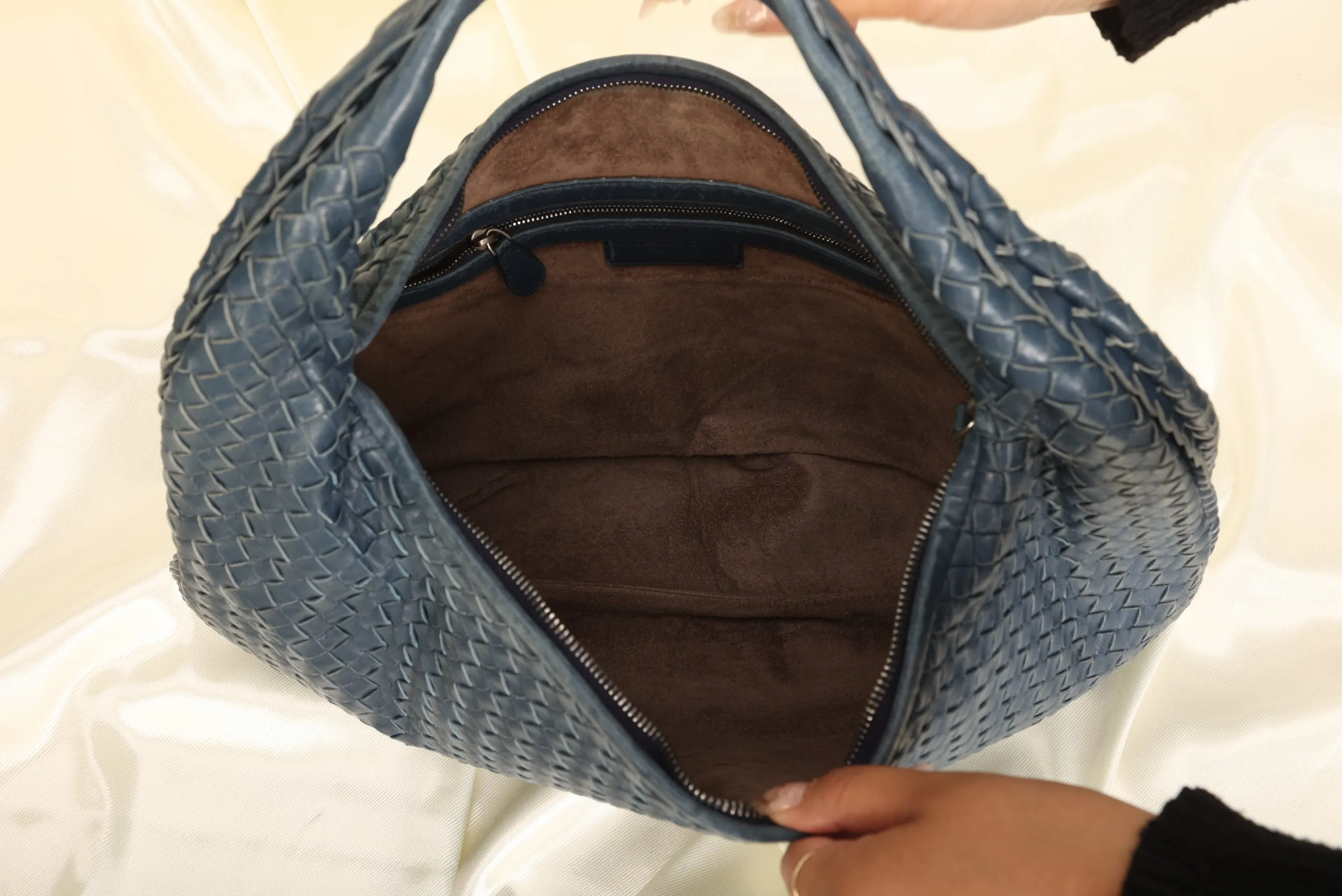 Bottega Veneta Intrecciato Large Hobo