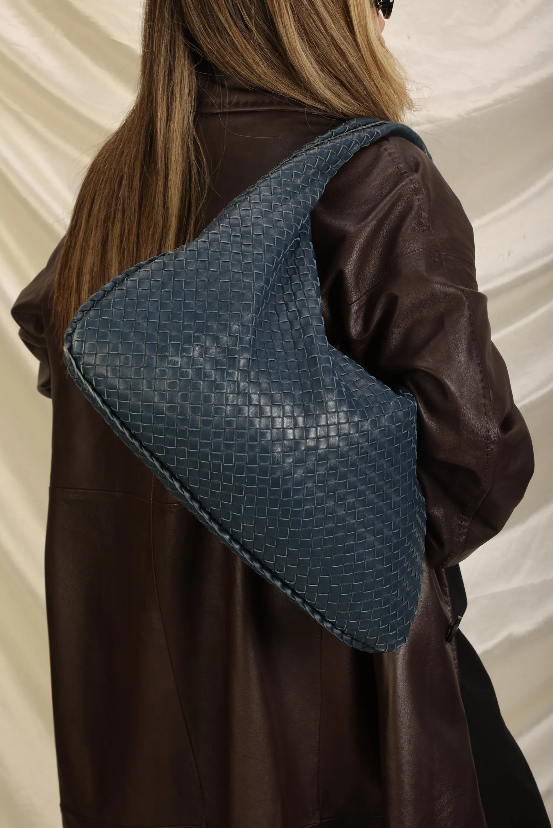 Bottega Veneta Intrecciato Large Hobo