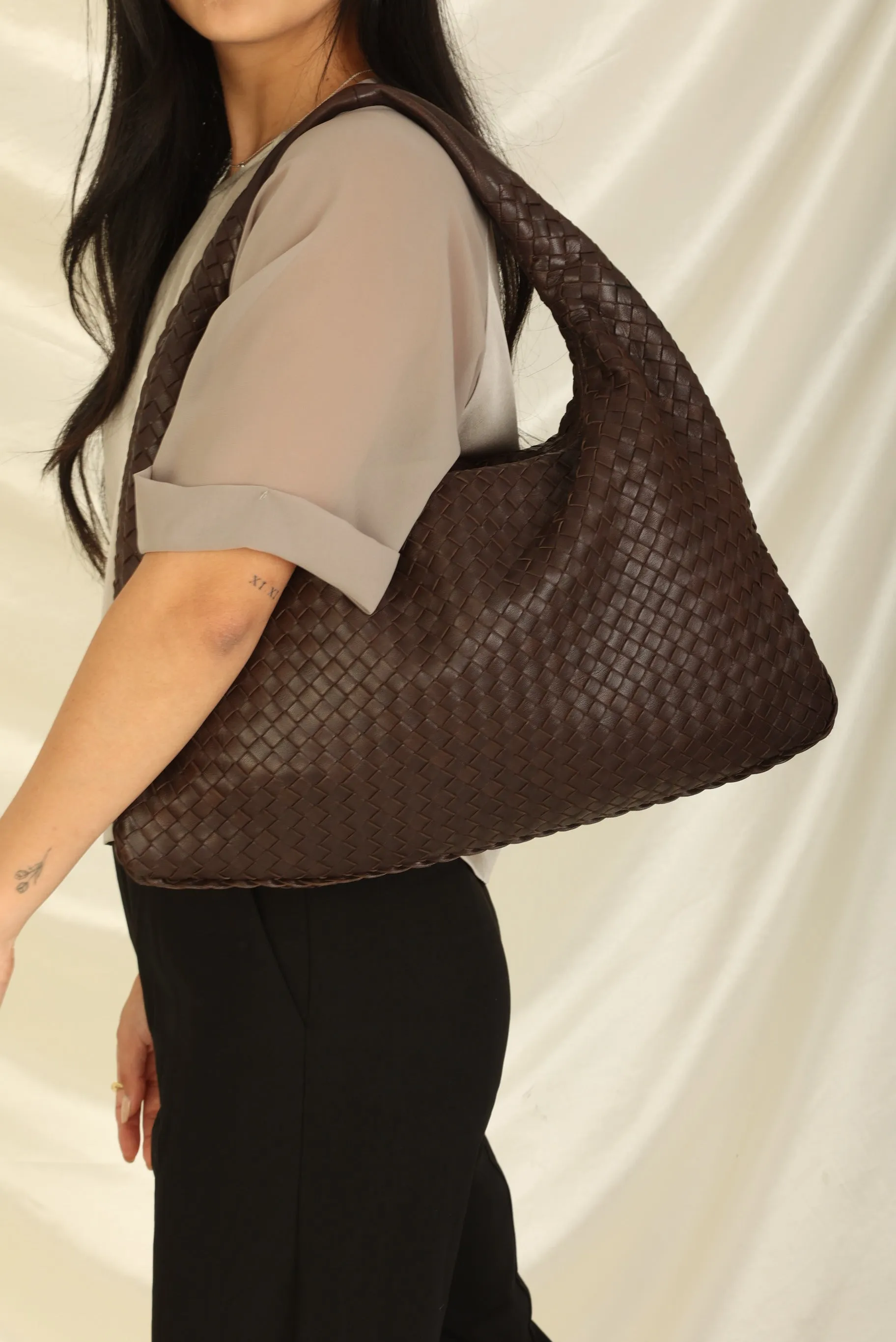 Bottega Veneta Intrecciato Medium Hobo