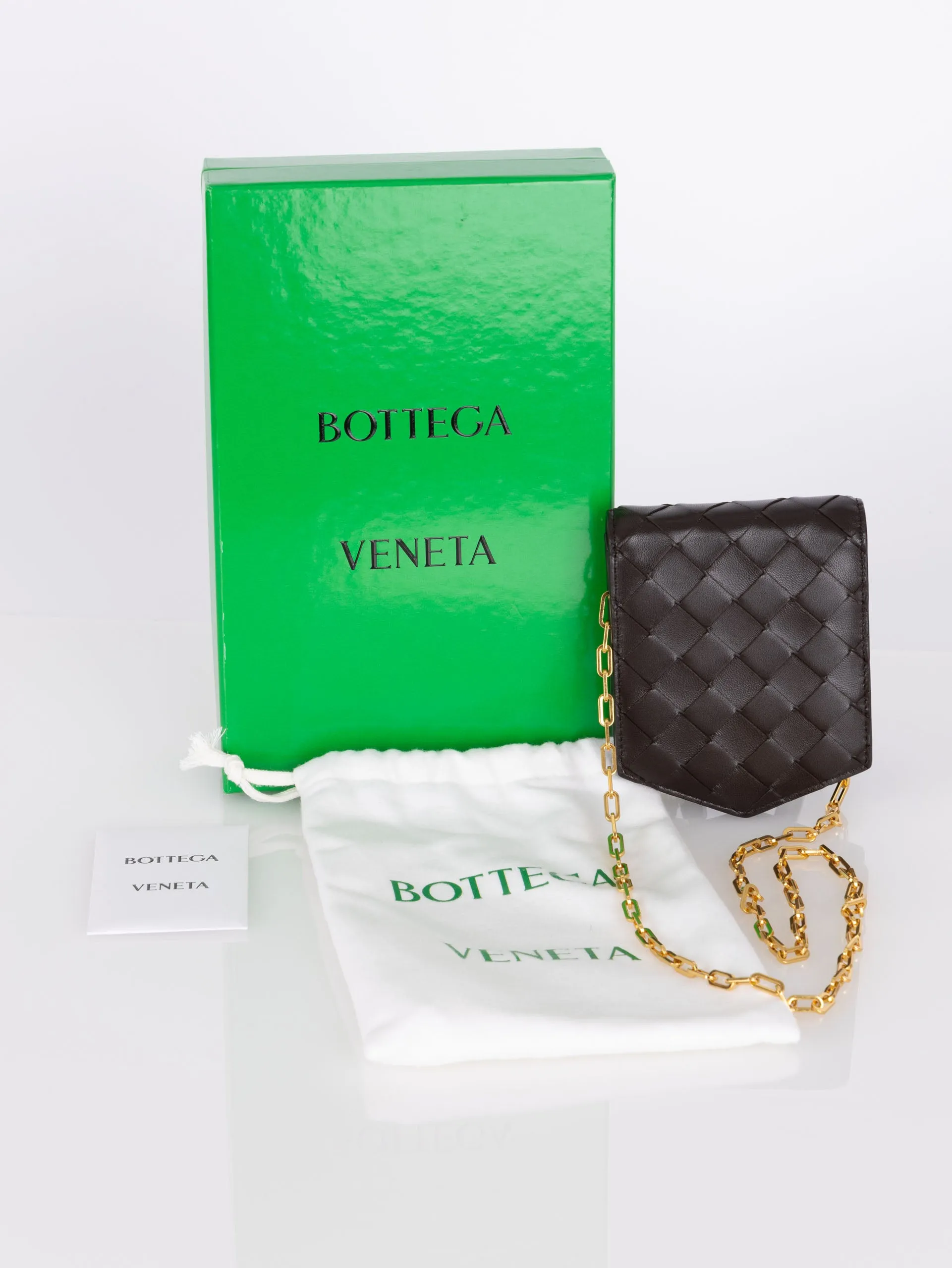 Bottega Veneta Intrecciato Wallet on Chain