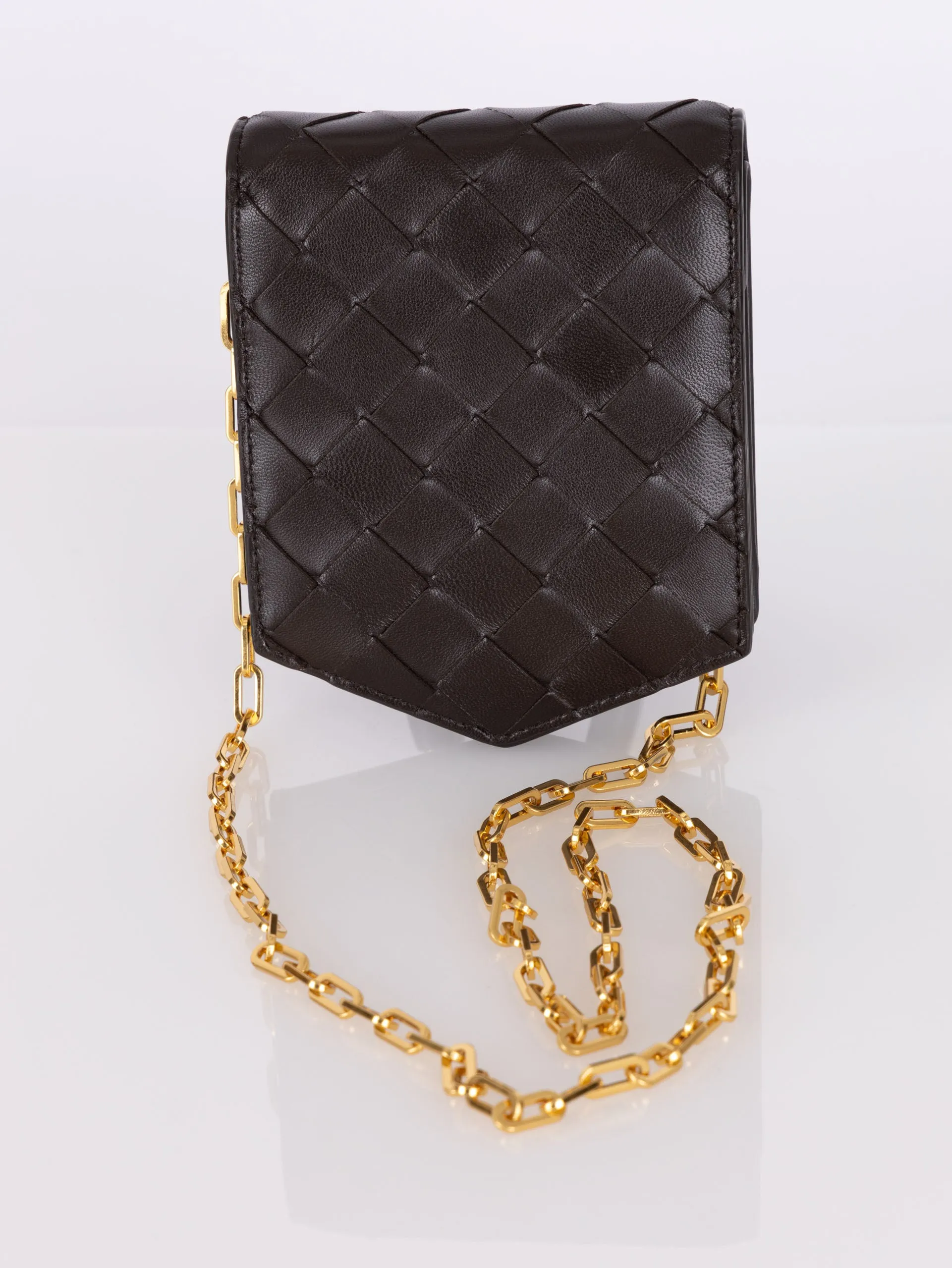 Bottega Veneta Intrecciato Wallet on Chain