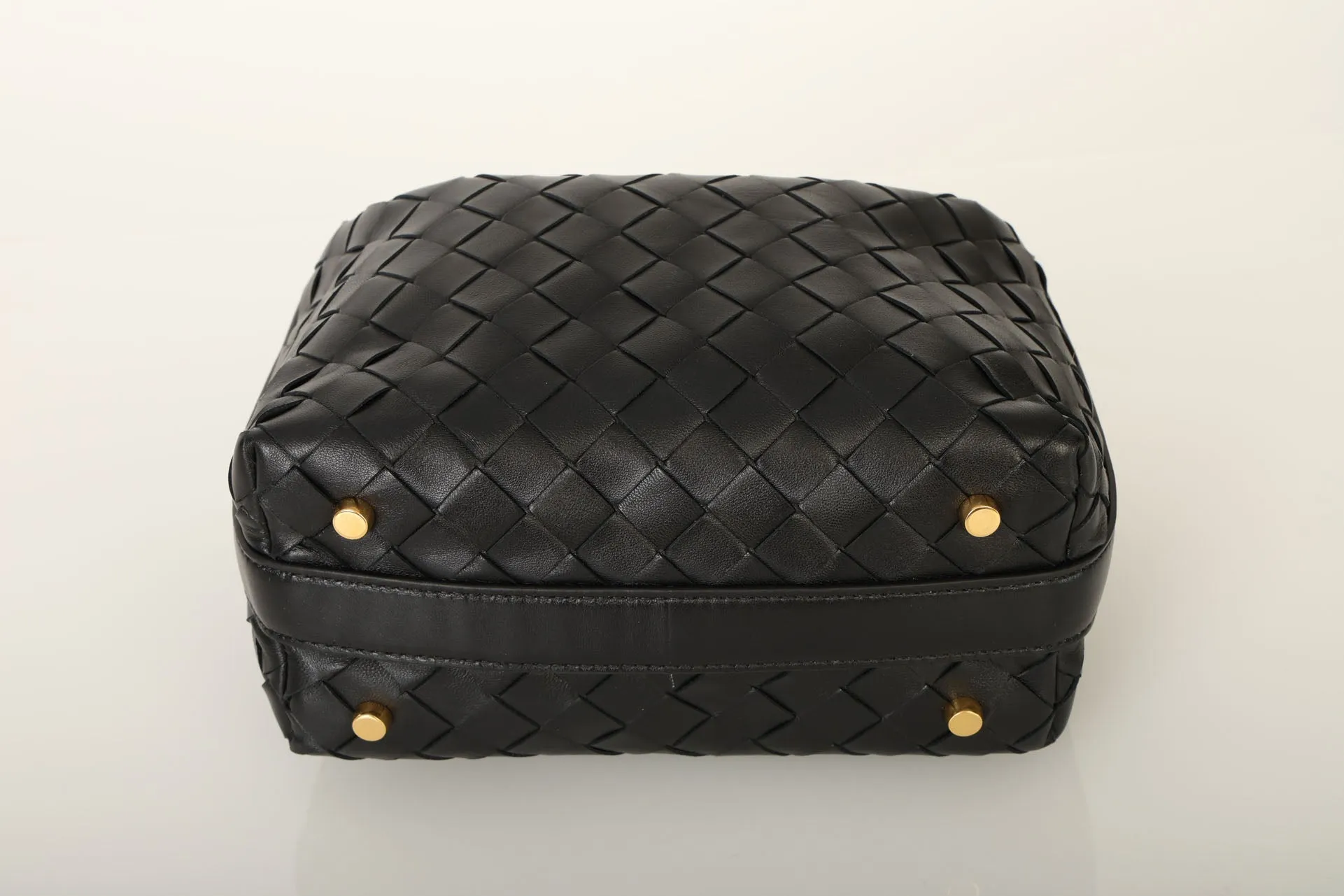 Bottega Veneta Mini Wallace