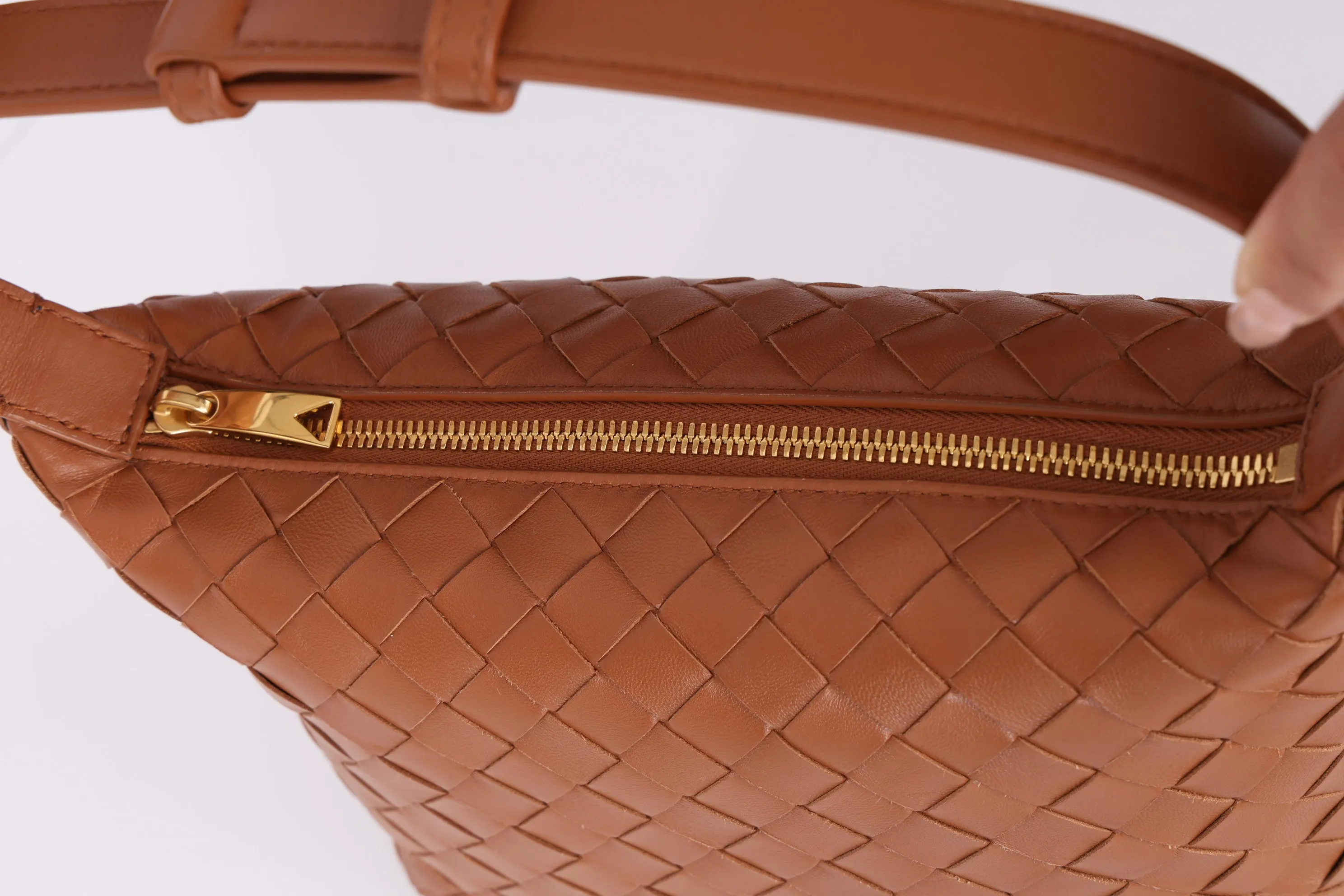 Bottega Veneta Mini Wallace