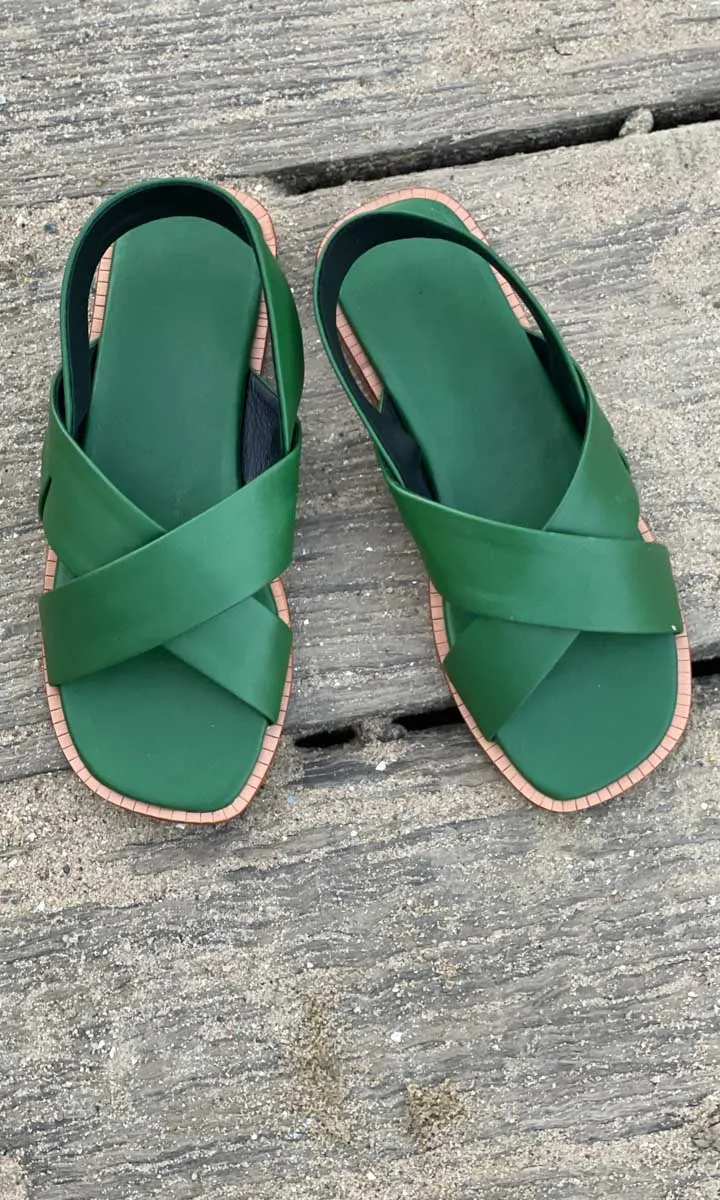 HOSS Alex Sandals - Veneta Green