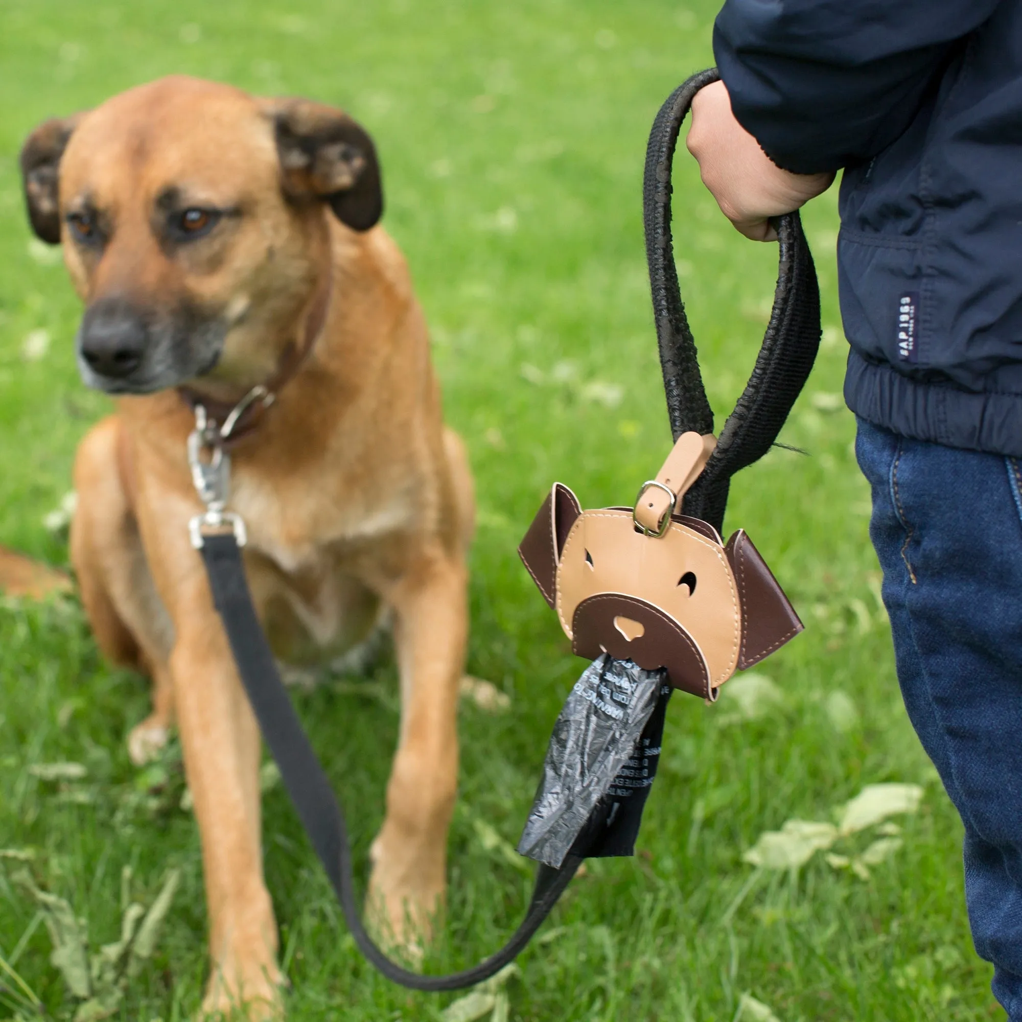 Kobe Poo Bag Carrier Dispenser