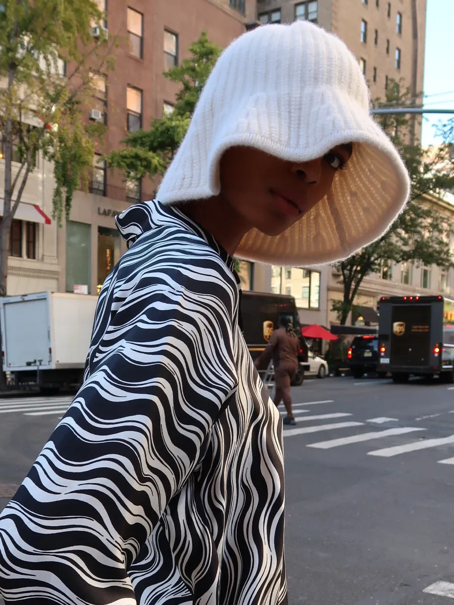 RIBBED CASHMERE BUCKET HAT